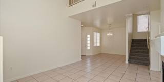 Bright & Spacious 4Bd Home with Vaulted Ceilings & Outdoor Kitchen Gallery 7