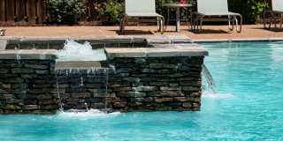 Hall Creek at Arlington Apartment Gallery 14