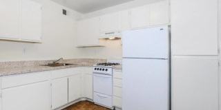 Senior Housing - Villa Serena Senior Apartments Gallery 70