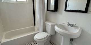 Must see Updated 2 bedroom, 1 bath home - Great Location! Gallery 12