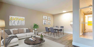 South Washington St Apts Gallery 2