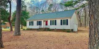 Updated 3BR Ranch | Large Lot, Deck  Modern Finishes – Minutes to Durham Gallery 1