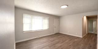 MOVE IN SPECIAL! Charming Home on a Peaceful Street in South Kansas City! Gallery 3