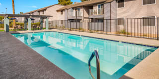 2900 Lux Apartment Homes Gallery 17