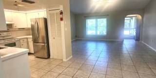 Port Charlotte fenced back yard home Gallery 12