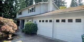 Spacious 5-Bedroom Home in Prime Location Gallery 3