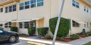 ROOM WITH PRIVATE BATHROOM FOR RENT – ST. PETERSBURG, FL ROOM WITH PRIVATE BATHROOM FOR RENT – ST. PETERSBURG, FL Gallery 1
