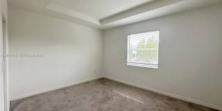 1684 SE 26th Ter Gallery 16