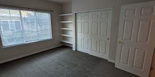 AWESOME 2-BEDROOM CONDO INCL. GARAGE, SWIMMING POOL, WASHER & DRYER! Gallery 12