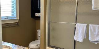 6921 Worth Ave East Gallery 11