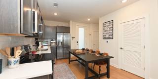 **THIS IS THE ONE IN EAST NASHVILLE** Gallery 20
