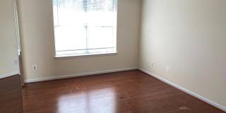 5800 COVE LANDING Road Gallery 8