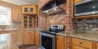 300 Oak Hollow Drive Gallery 16