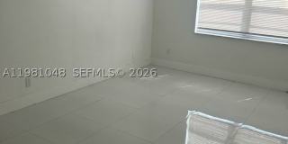3048 E Sunrise Lakes Dr Gallery 4