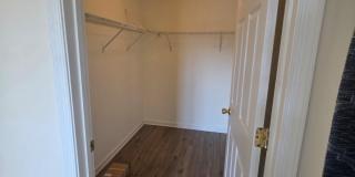 1055 GARDENVIEW Loop Gallery 25