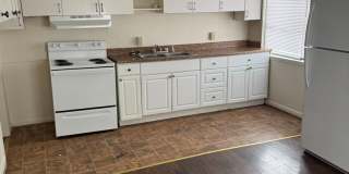 4 bedroom, 1.5 bath, 2 story single family house Gallery 1