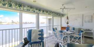 ** SMOKEHOUSE BAY OF MARCO ** 2/2 SEASONAL UNIT ON MARCO ISLAND AVAILABLE ** BEST WATERWAY VIEW HERE ** Gallery 37
