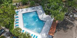 3047 N Oakland Forest Dr Gallery 18