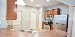 2-Bedroom, 1.5-Bath Townhome Near Jordan Creek with Attached Garage Gallery 5