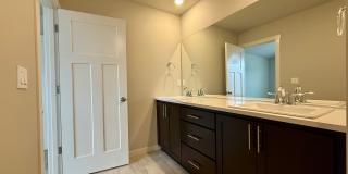 Charming 3 Bed 2.5 Bath Tualatin Home with Fenced Yard & 2-Car Garage! Charming 3 Bed 2.5 Bath Tualatin Home with Fenced Yard & 2-Car Garage! Gallery 13
