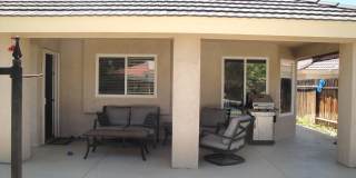 Spacious 4 Bed / 2 Bath Home in HOA Community with Gardening Included Gallery 10