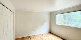 Spacious 5-Bedroom Home in Prime Location Gallery 11