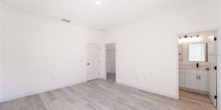 572 W BLUSTER PLACE Gallery 23