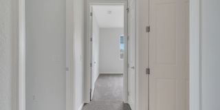 Beautiful 3/2 Condo in Davenport! Water and basic internet included! Gallery 19