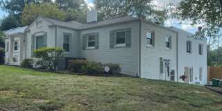 Recently renovated 2-bedroom Duplex in LoSo! Gallery 1