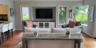 Beautiful Furnished Marsh Front Home - 6 mo Lease Term Gallery 11
