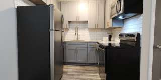449 W Jefferson Gallery 6
