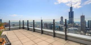 60 E Monroe St Unit 2604 Chicago, IL 60603-2768 Gallery 44
