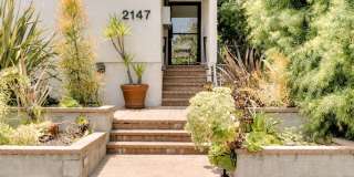 2147 N Beachwood Dr Gallery 13