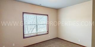 Rent Special: 2-Bedroom, 2-Bath Condo in Ankeny with Detached Garage! Gallery 10