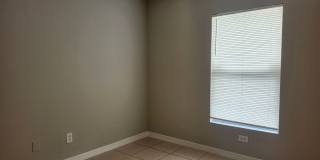 3 Bedroom 2 Bath Duplex Gallery 11