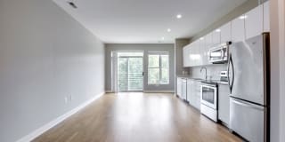 2255 Wisconsin Gallery 10