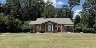 998 Highland Circle SE Gallery 1