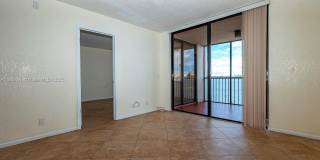 109 Lake Emerald Dr Gallery 29