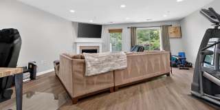2713 PROSPECT HILL DR Gallery 5