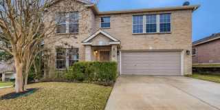 Spacious 3-Bed Home with Dual Living Areas in Prime Location Gallery 1