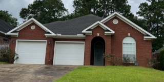 Brick home off Cottage Hill/ Knollwood Gallery 1