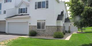 End Unit Town home *3Bedrm 2.5 Bath*Cottage Grove* Available July 1. Gallery 1