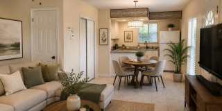 For Rent – Beautiful 2 Bedroom / 1 Bathroom Condo with Attached Garage ! Gallery 12