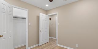 Charming Newly Remodeled Rental Home in a Quiet Neighborhood Gallery 31