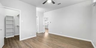 Renovated 6bed/3bath Close to Campus! Gallery 22