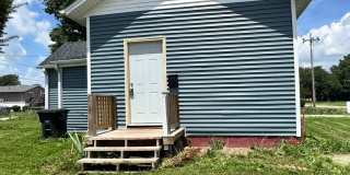Cute 2 bedroom house in Rock Island Gallery 1