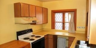 The Lamp House - 4 Br., 3 Bath Home  Available 8/15/2026-8/14/2027 Gallery 3