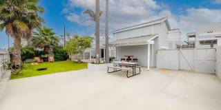 17016 7th Street Gallery 19