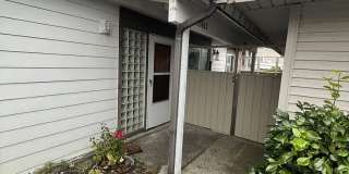 2 Bedroom Beach Front Condo in Ocean Park! Gallery 1