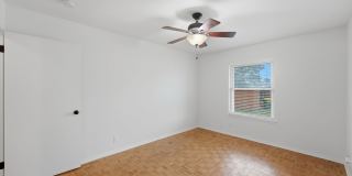 4 Bedroom with a Pool in Helotes! Gallery 55